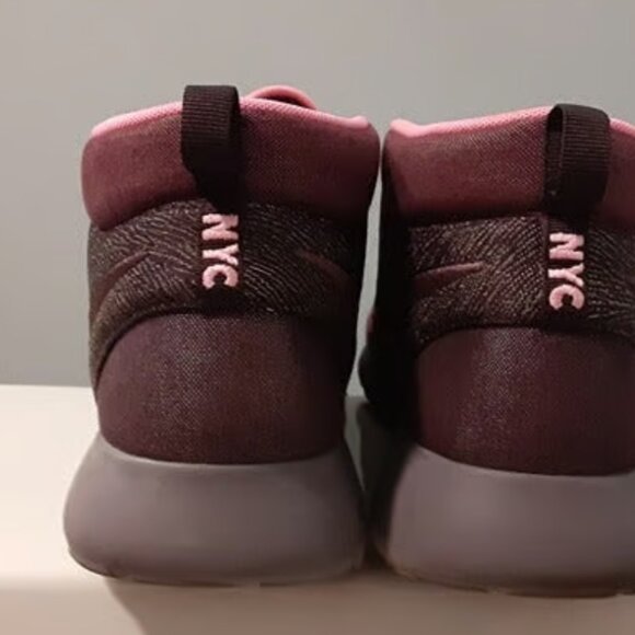 Nike Roshe One Mid - City Pack - NYC - Size 13 - Picture 4 of 4